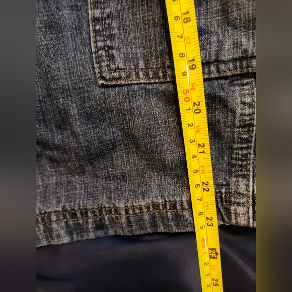 Men's Dark Wash Jean Shorts (Jorts) - Picture 3 of 4